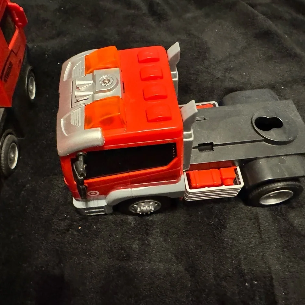 Trucks!! Lot of 5 trucks. Rigs.